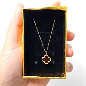 SOLD - Clover Dainty Necklace